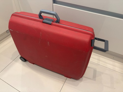 Hardshell samsonite suitcase - samsonite,