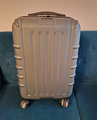 Samsonite grey hard shell - samsonite,