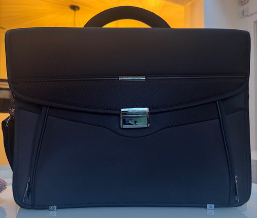 Samsonite desklite - samsonite, 15.6"
