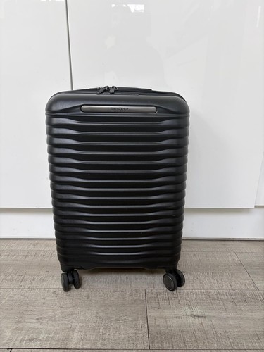 Cabin size hard - size, samsonite