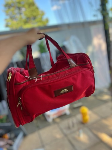 Samsonite red wheeled - samsonite,