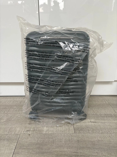 New cabin size hard samsonite - new,